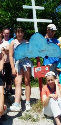 2021 07 rosa knazi stol