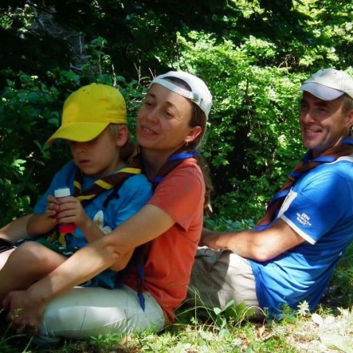 2021 07 rosa knazi stol